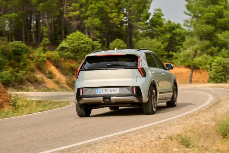 SUV eléctricos urbanos con etiqueta 0 para moverse por ZBE en 2026: ranking definitivo SUV eléctricos urbanos con etiqueta 0 para moverse por ZBE en 2026: ranking definitivo