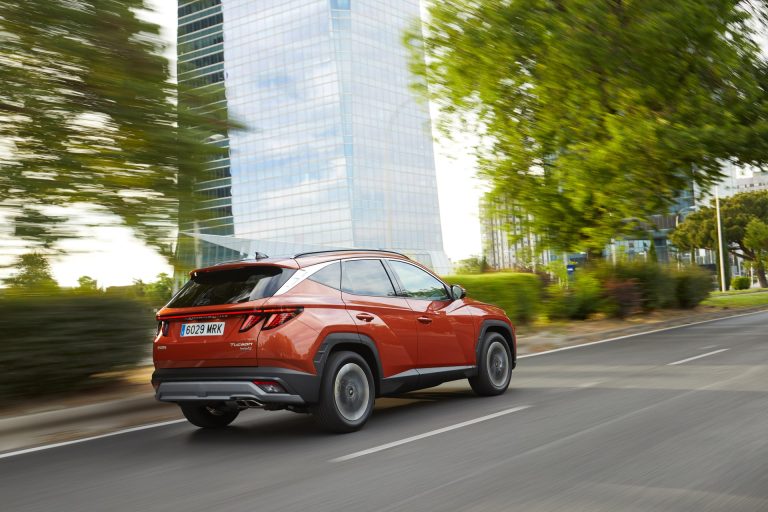 Guía para elegir tu primer SUV híbrido enchufable si vienes de diésel y no quieres complicaciones Guía para elegir tu primer SUV híbrido enchufable si vienes de diésel y no quieres complicaciones