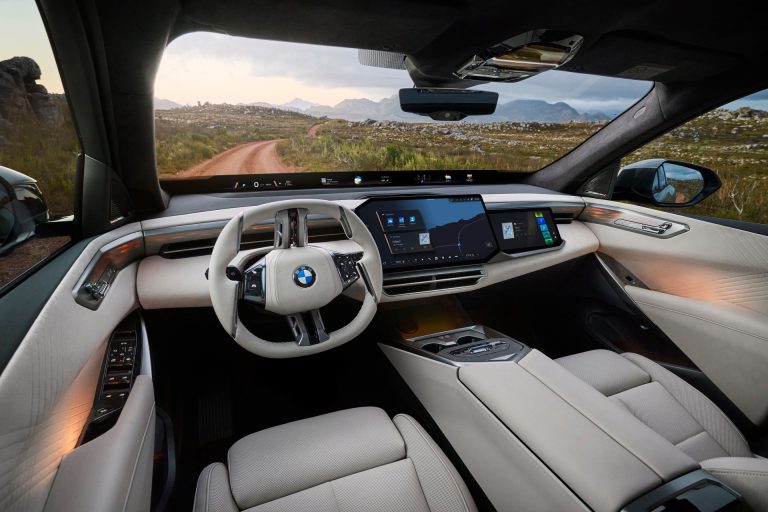 Ranking de SUV premium PHEV 2026 por conectividad, actualizaciones OTA y servicios digitales de fábrica Ranking de SUV premium PHEV 2026 por conectividad, actualizaciones OTA y servicios digitales de fábrica