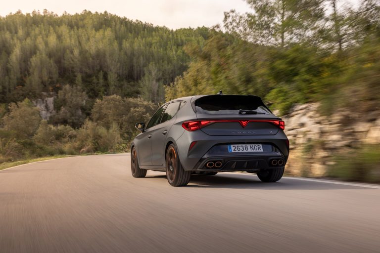 Ranking de compactos PHEV 2026 por facilidad de uso del selector de modos eléctrico-híbrido en el día a día
