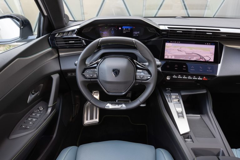 Ranking de compactos PHEV familiares 2026 por confort de suspensión en carretera secundaria con carga completa Ranking de compactos PHEV familiares 2026 por confort de suspensión en carretera secundaria con carga completa
