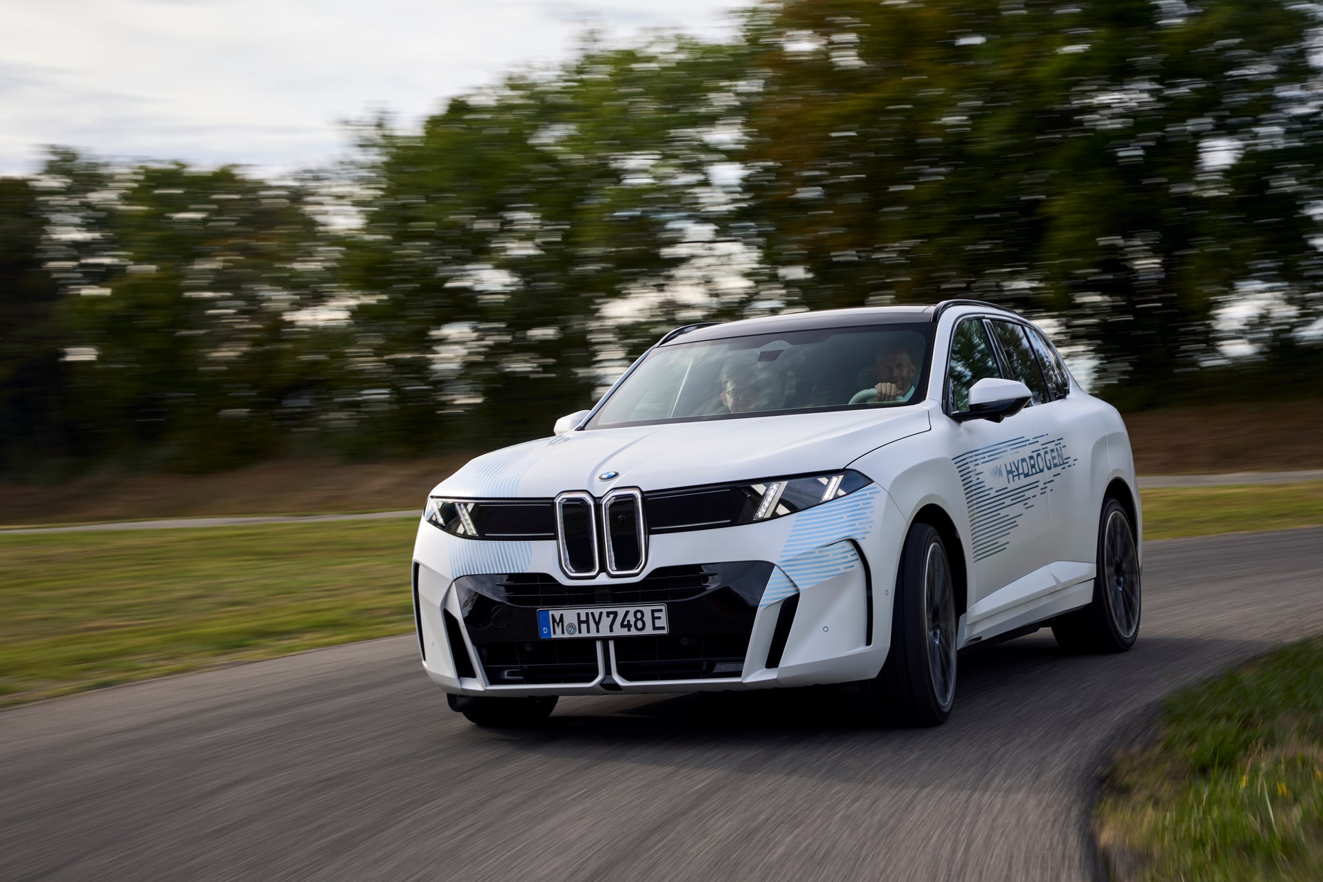 BMW iX