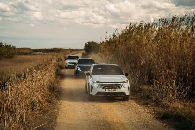 Ranking de SUV familiares híbridos 2026 por espacio real en la segunda fila para tres sillas ISOFIX Ranking de SUV familiares híbridos 2026 por espacio real en la segunda fila para tres sillas ISOFIX