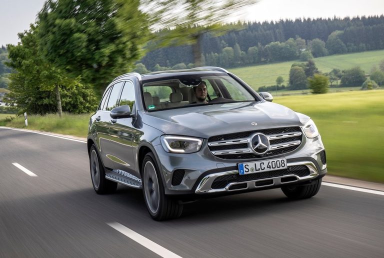 Ranking de SUV-C PHEV 2026 por autonomía eléctrica real superior a 80 km en uso mixto